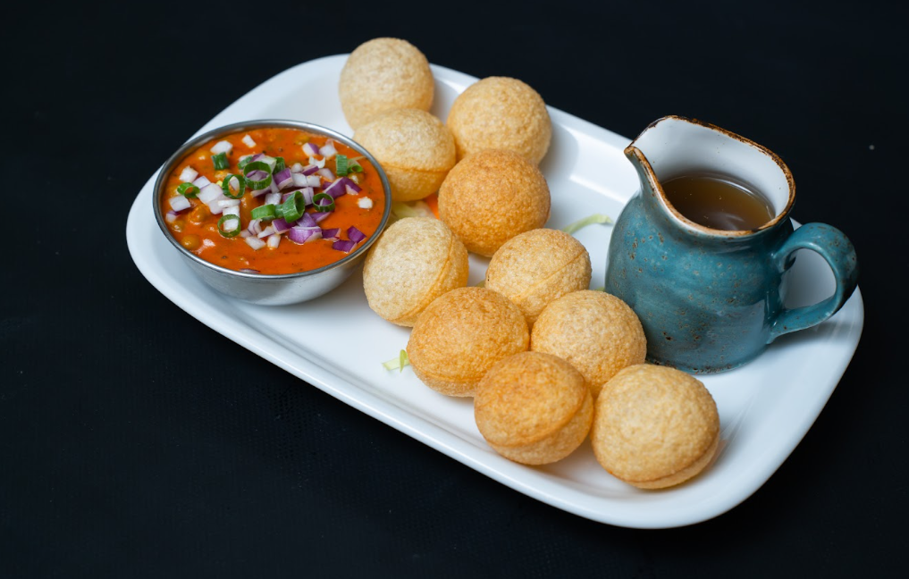Pani Puri — crispy street snack at Darshan Nepal Lisbon